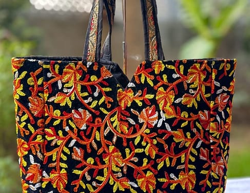 *Antique Rajasthani bag*  Beautiful   print and kadi work canvas fabric single partition zip closure